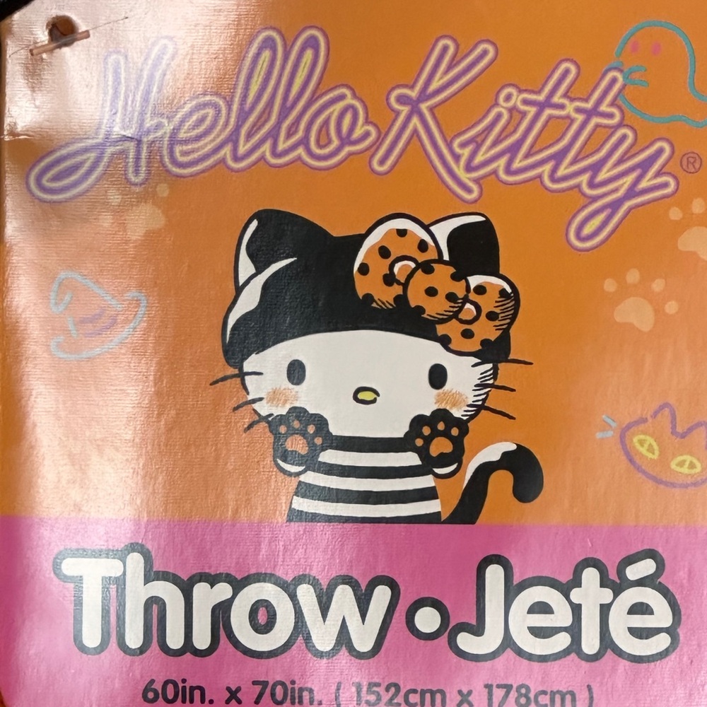 New Hello Kitty Halloween Throw Blanket